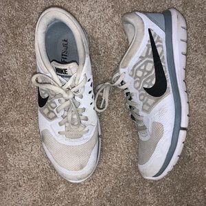 Nike Flex 2015 Run Tennis Shoes